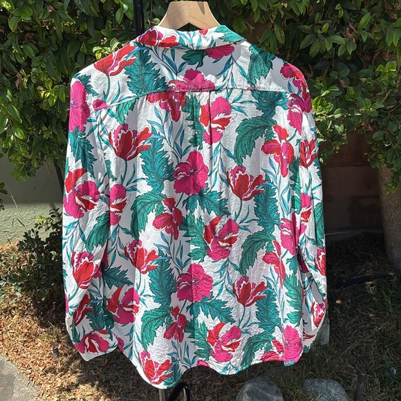 Tommy Bahama “Baroque Blooms” Blouse Silk Floral Button-Up M - Picture 14 of 14